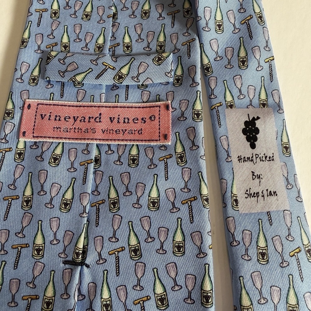 Vineyard Vines Martha's Vineyard Neck Tie Wine Bottle Shep & Ian 100% Silk USA